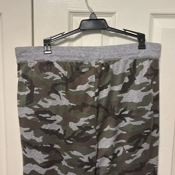 Jenni Intimates Camo Pajama Pants - Picture 6 of 10